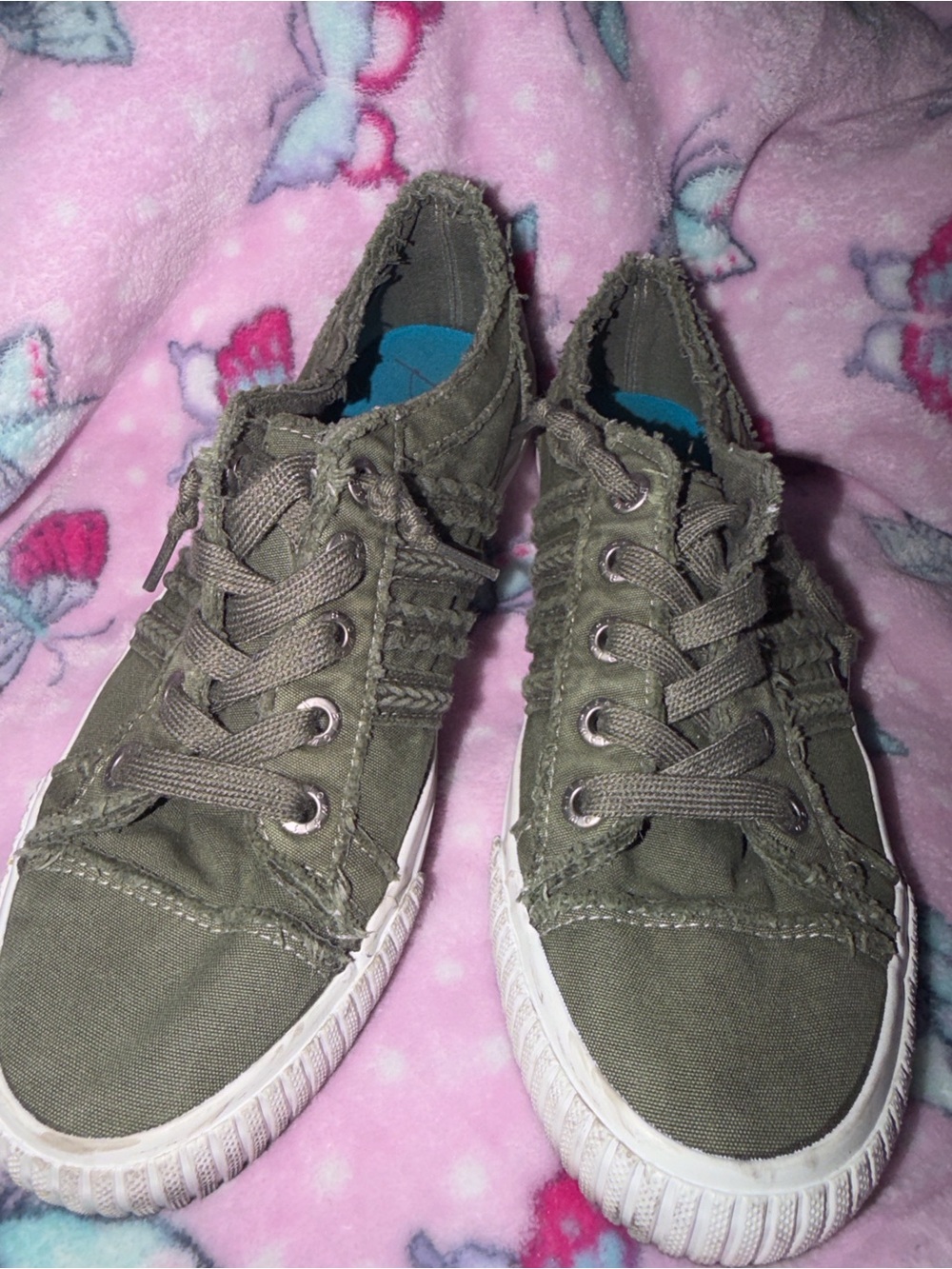 Blowfish Olive Canvas Lace-Up Sneakers for Women
